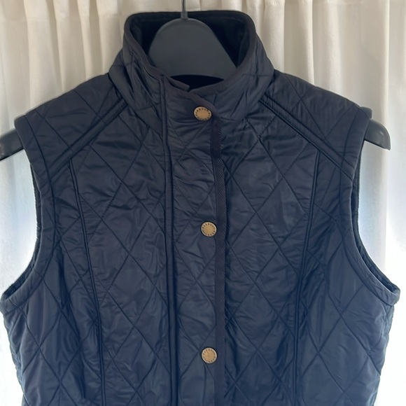 Barbour Cavalry Gilet in Black - Picture 6 of 11